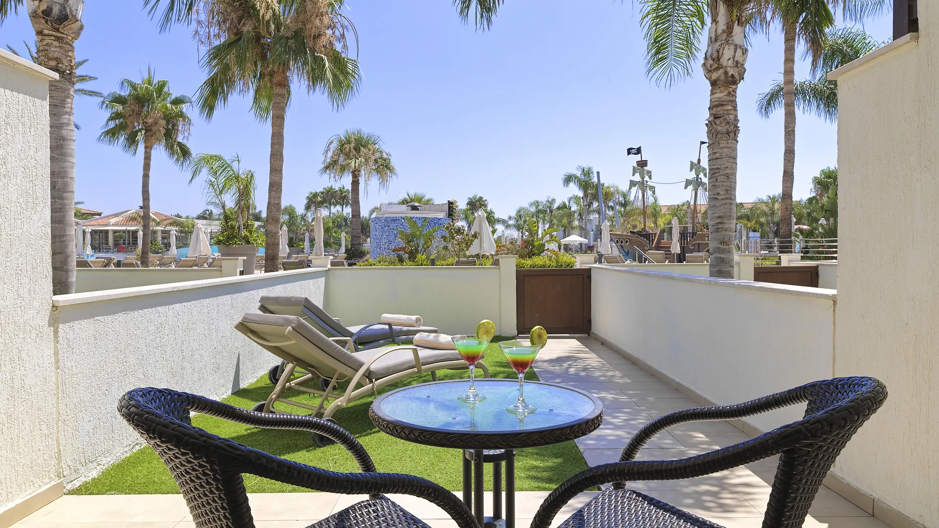 Olympic Lagoon Resort Айя-Напа