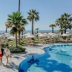 ***** Resort Golden Bay Beach Cyprus