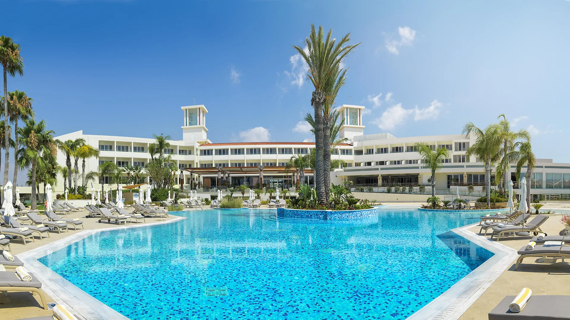 Olympic Lagoon Resort איה נאפה